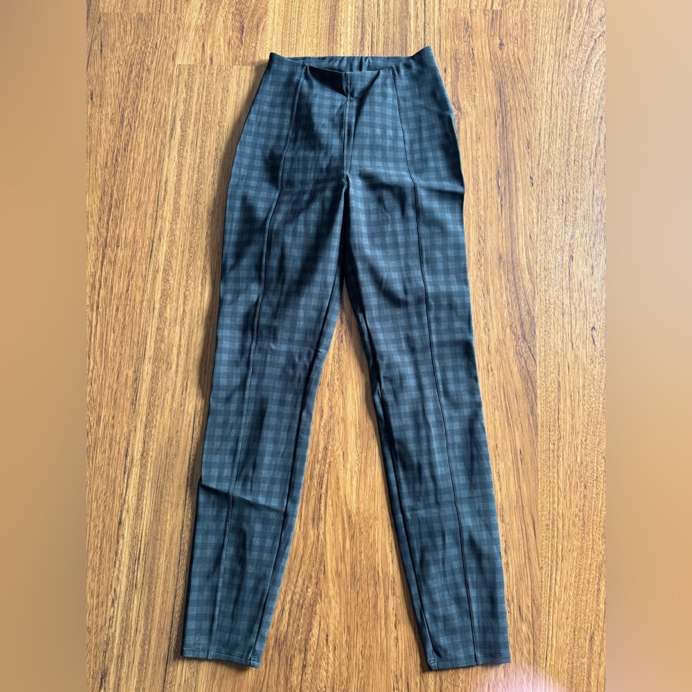 Lululemon Athletica Black Checkered Ankle Pants
